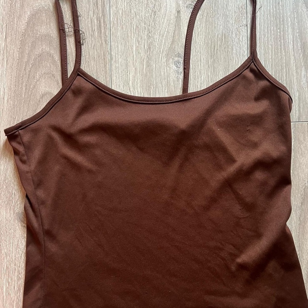 NO BOUNDARIES-BROWN SILKY/SHINY CAMI